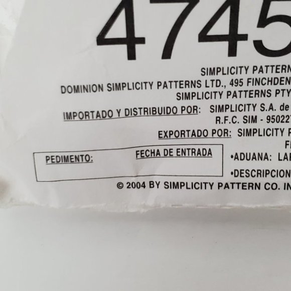 Simplicity Sewing Patterns for Dummies Fleece Blankets & More, One Size - Picture 2 of 9